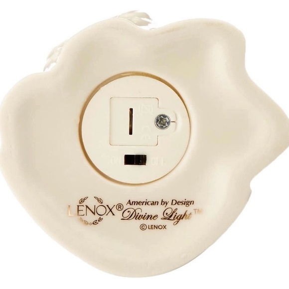 Lenox Divine Light Nativity of the Holy Family - SOLD - Picture 5 of 6